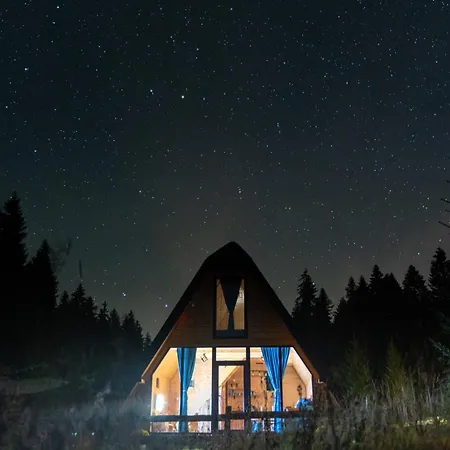 Oaza Jela Case de vacanță Mitrovac