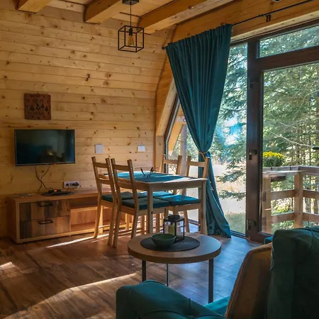 Oaza Jela Case de vacanță